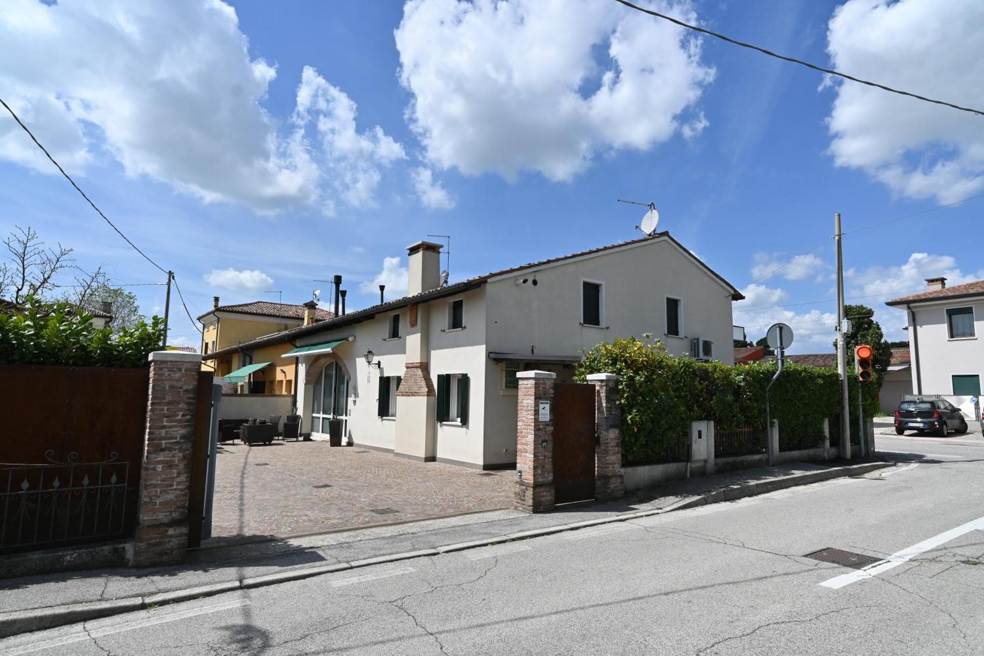 Ca Centosa Artistic House Villa Storica Ristrutturata Con Patio E Giardino Cittadella Dış mekan fotoğraf